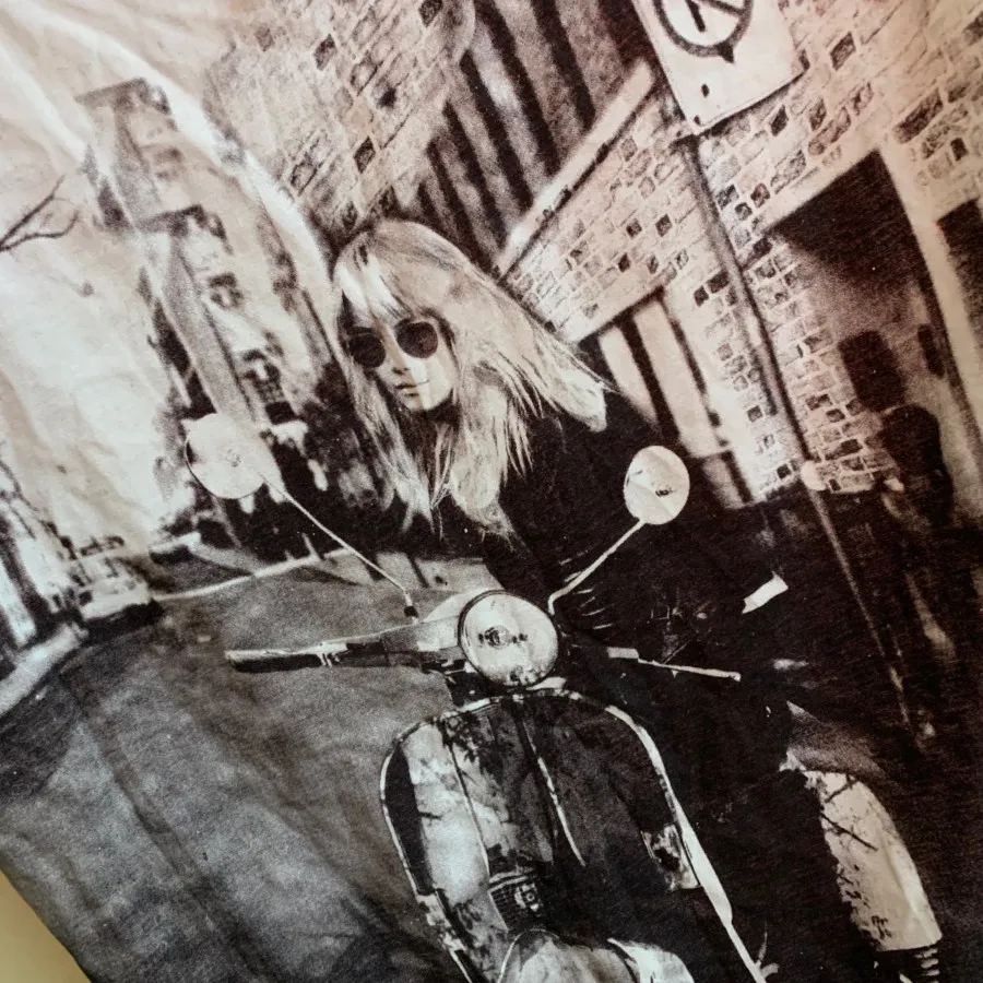 تیشرت سفید مشکی ترک