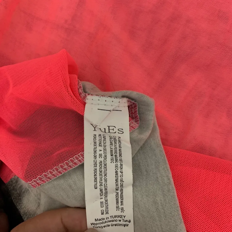 تیشرت سفید مشکی ترک