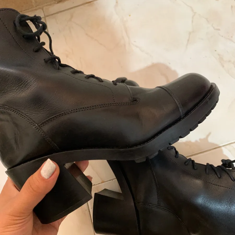 نیم بوت اورجینال