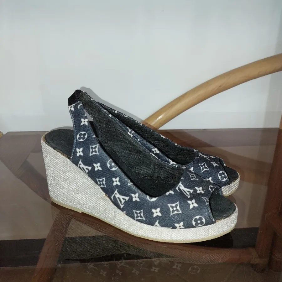 کفش پاشه دار