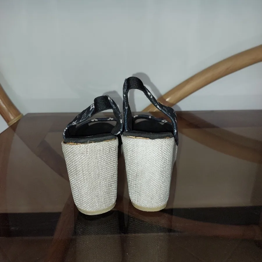 کفش پاشه دار