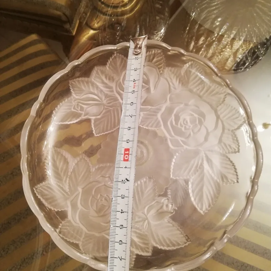 ظرف پایه دار