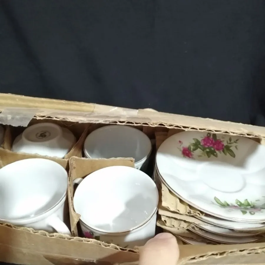 فنجون نعلبکی