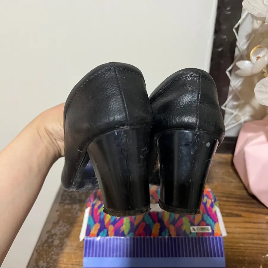 کفش مجلسی پاشنه دار