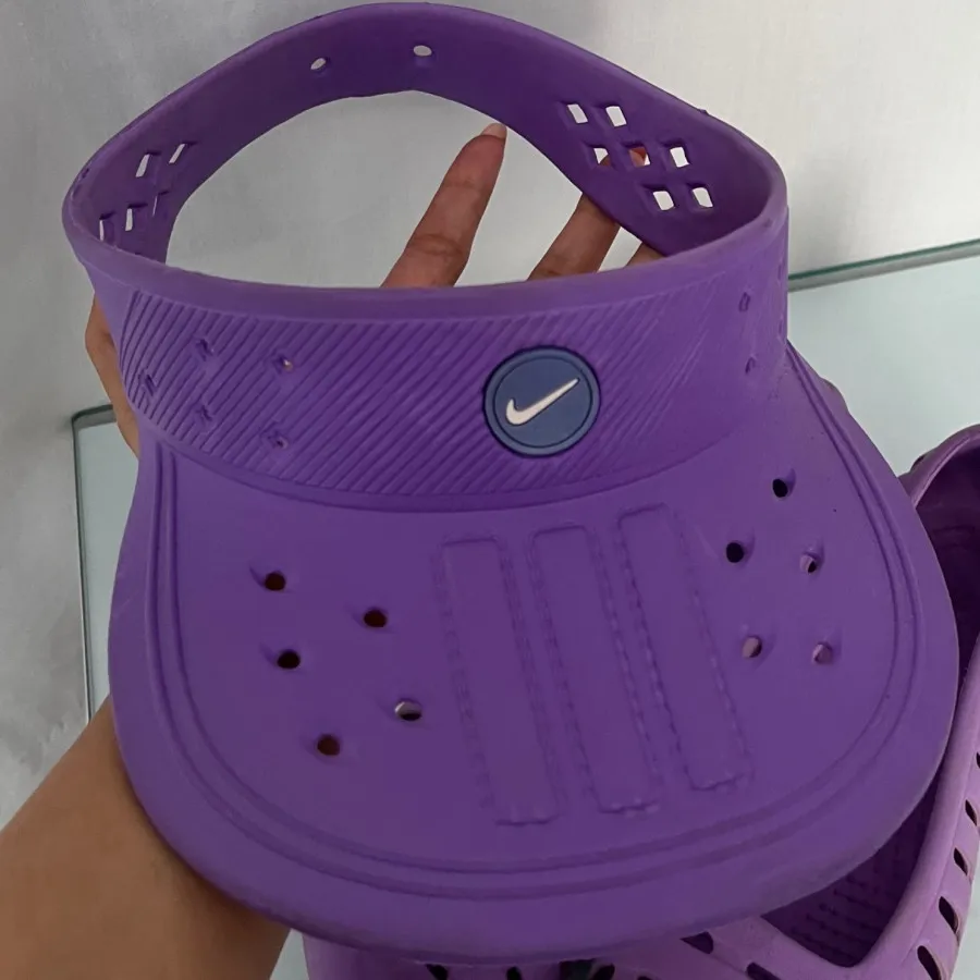 صندل و کلاه