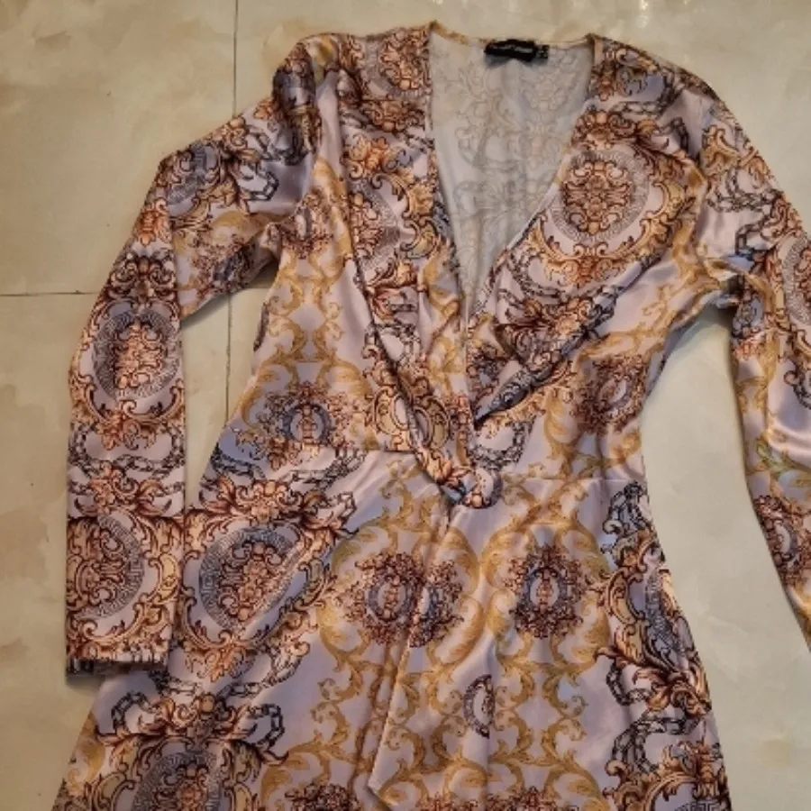 پیراهن دخترانه