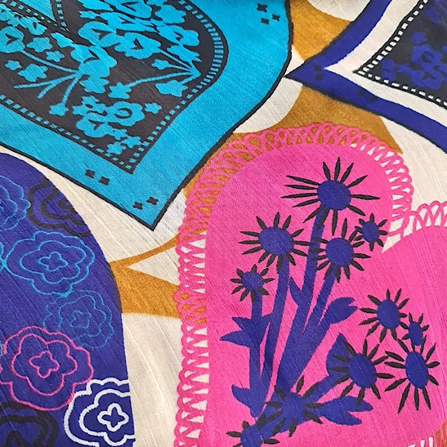 شال حریر رنگارنگ