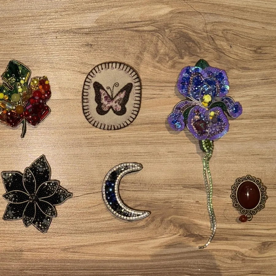 سنجاق سینه گلسینه دست ساز