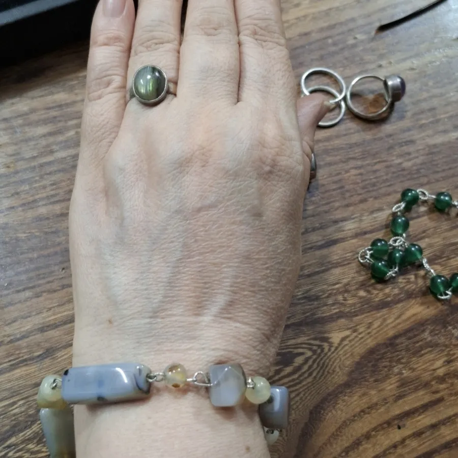 دستبد سنگ و نقره