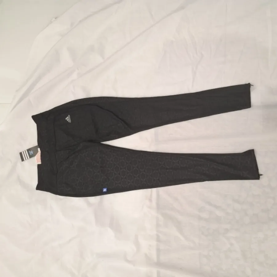 لگ آدیداس اصلی