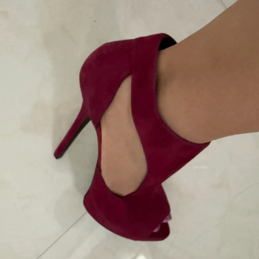 سندل پاشنه دار