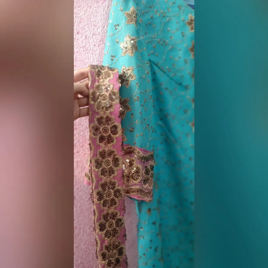 مانتو فیروزه ای