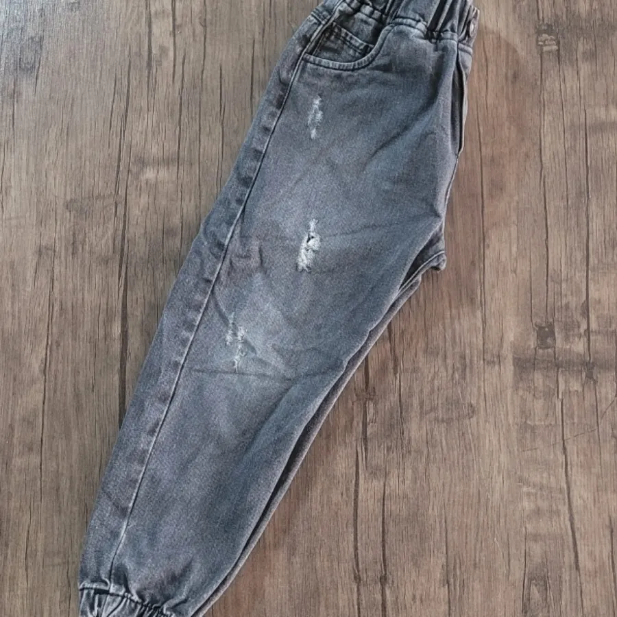 شلوار جین بچگانه