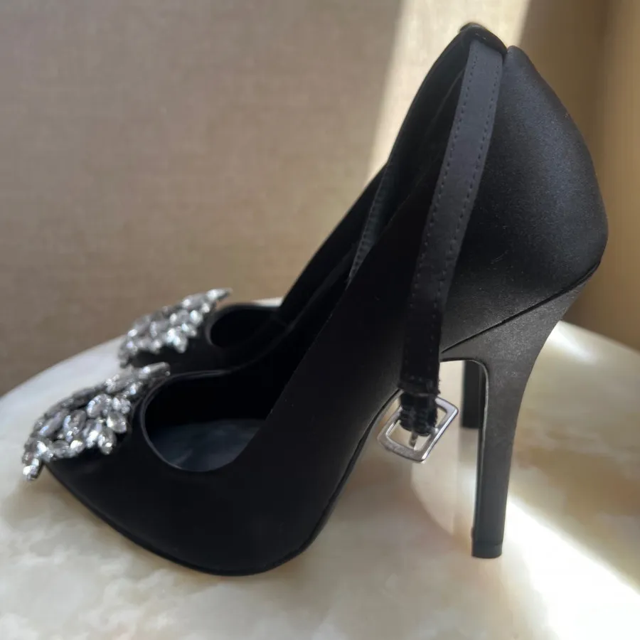 کفش پاشنه بلند برند