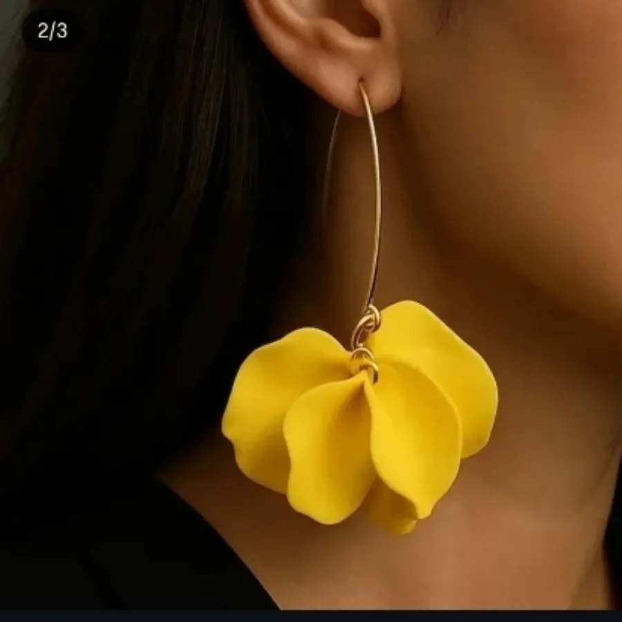 گوشواره رنگی