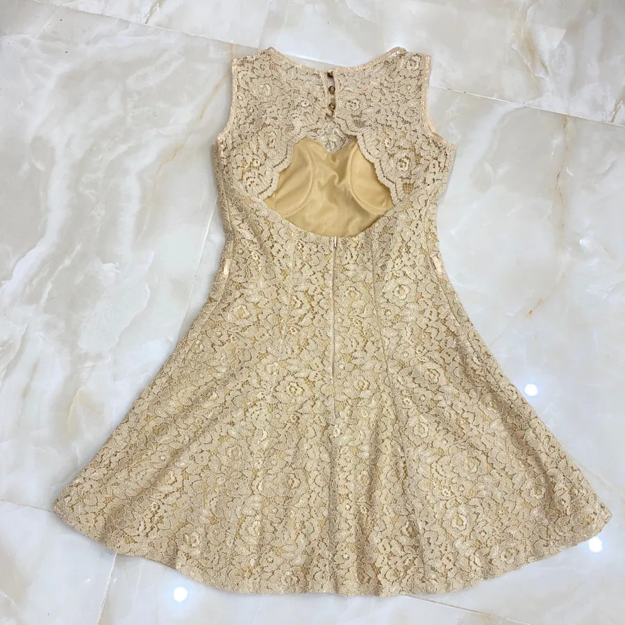 پیراهن گیپور کرم