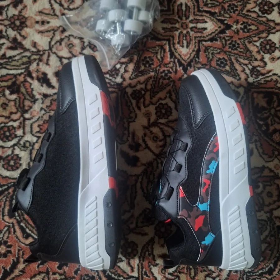 کفش اسکیت دار