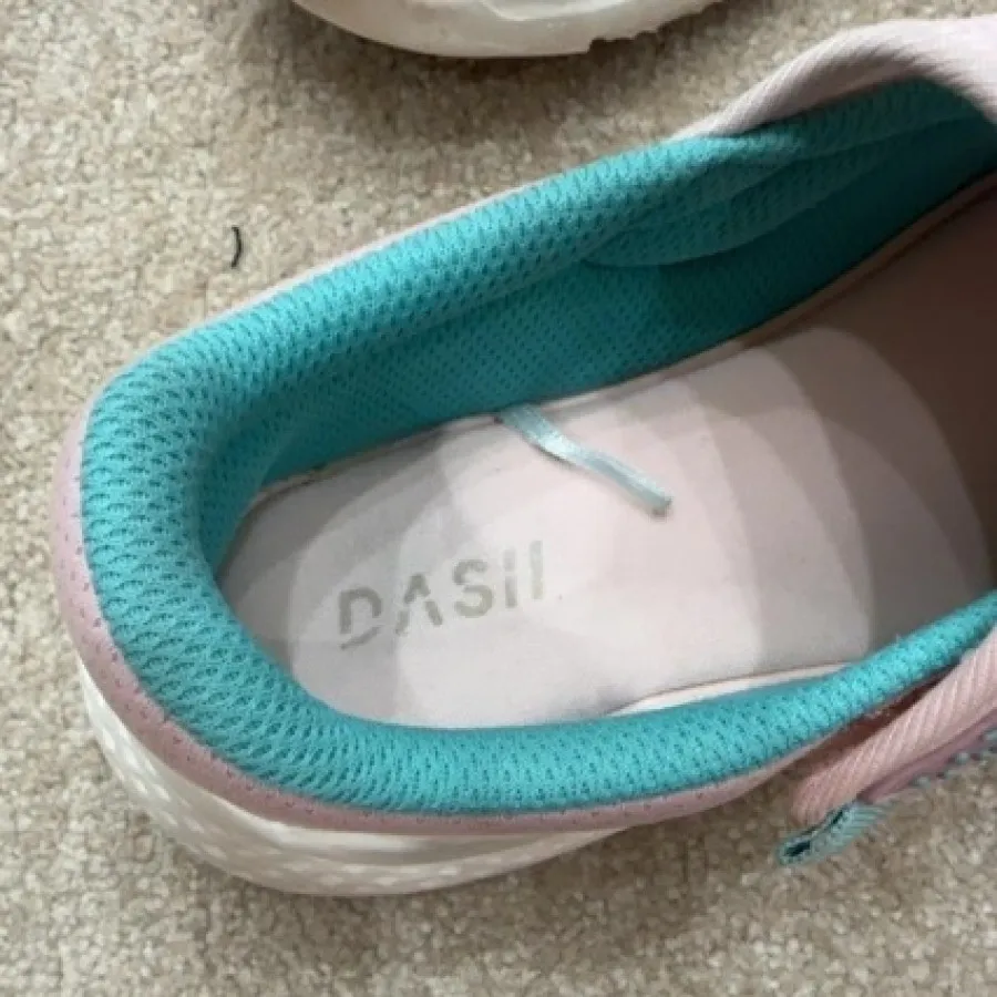 کفش بچه گانه