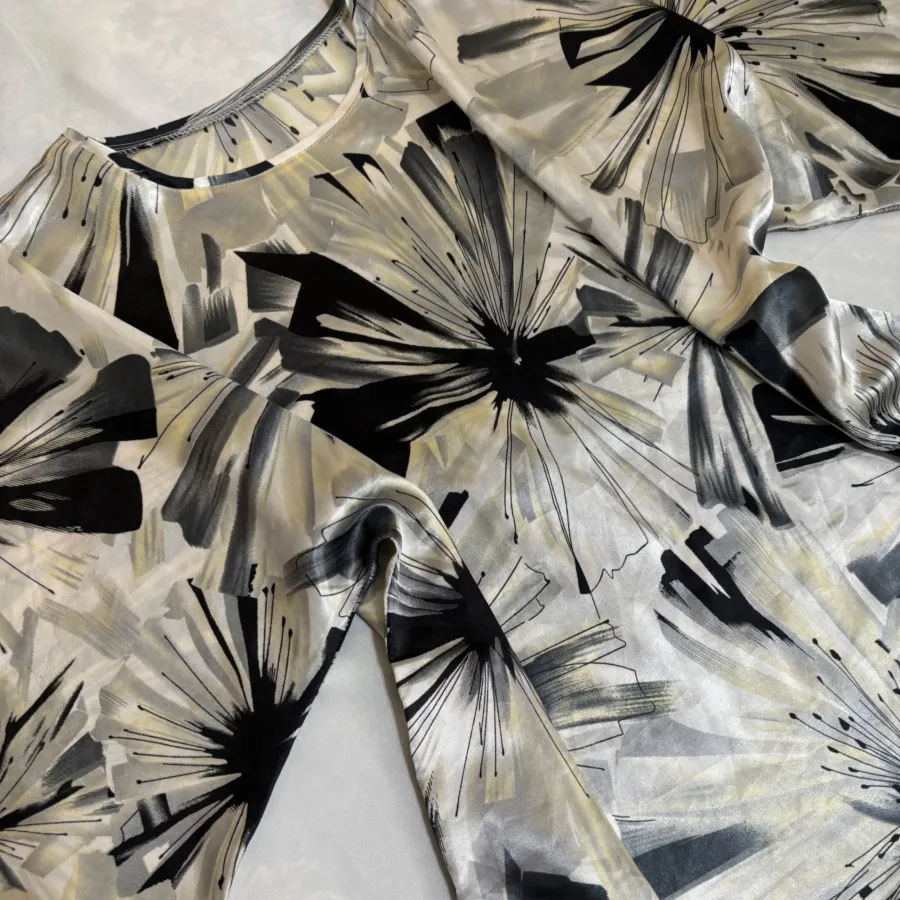 شومیز ساتن طرحدار