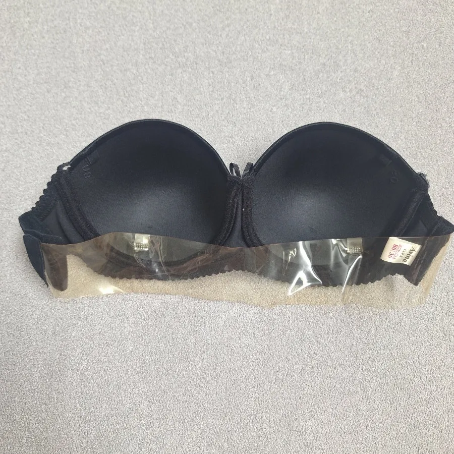 سوتین دکلته مجلسی