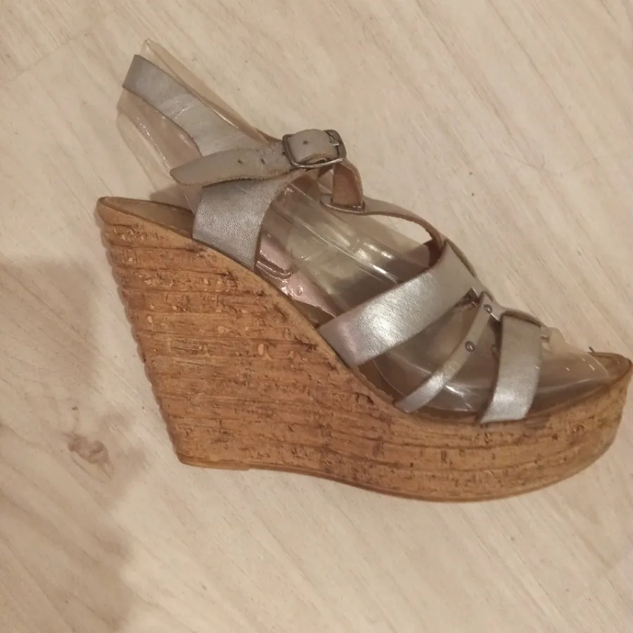 صندل یانگ اسپریت