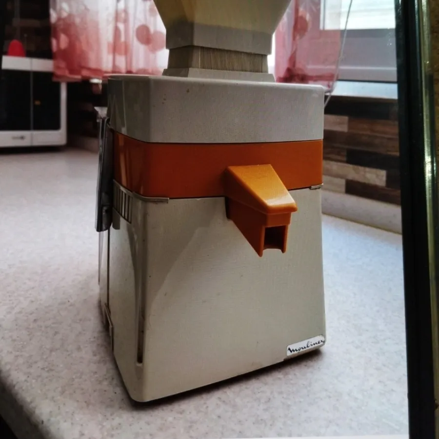 اب میوه گیری