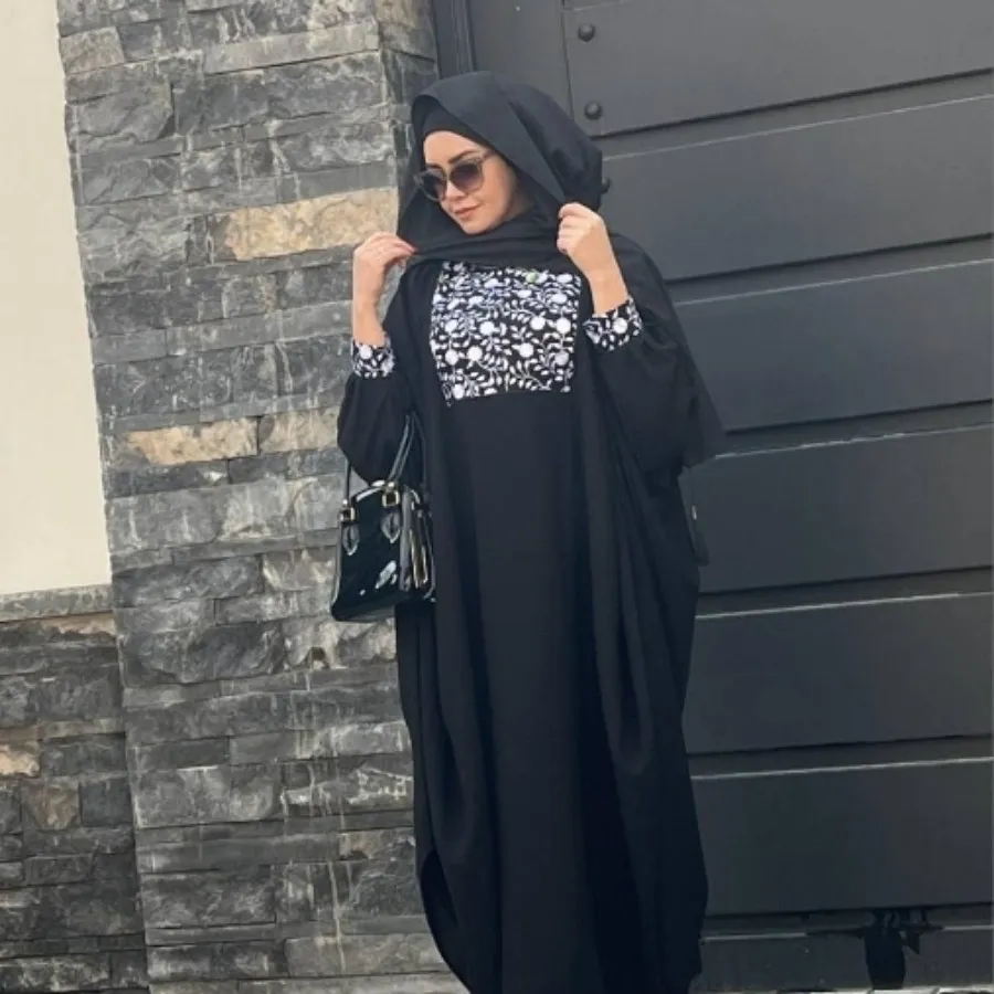 عبا مشکی سوزن دوزی