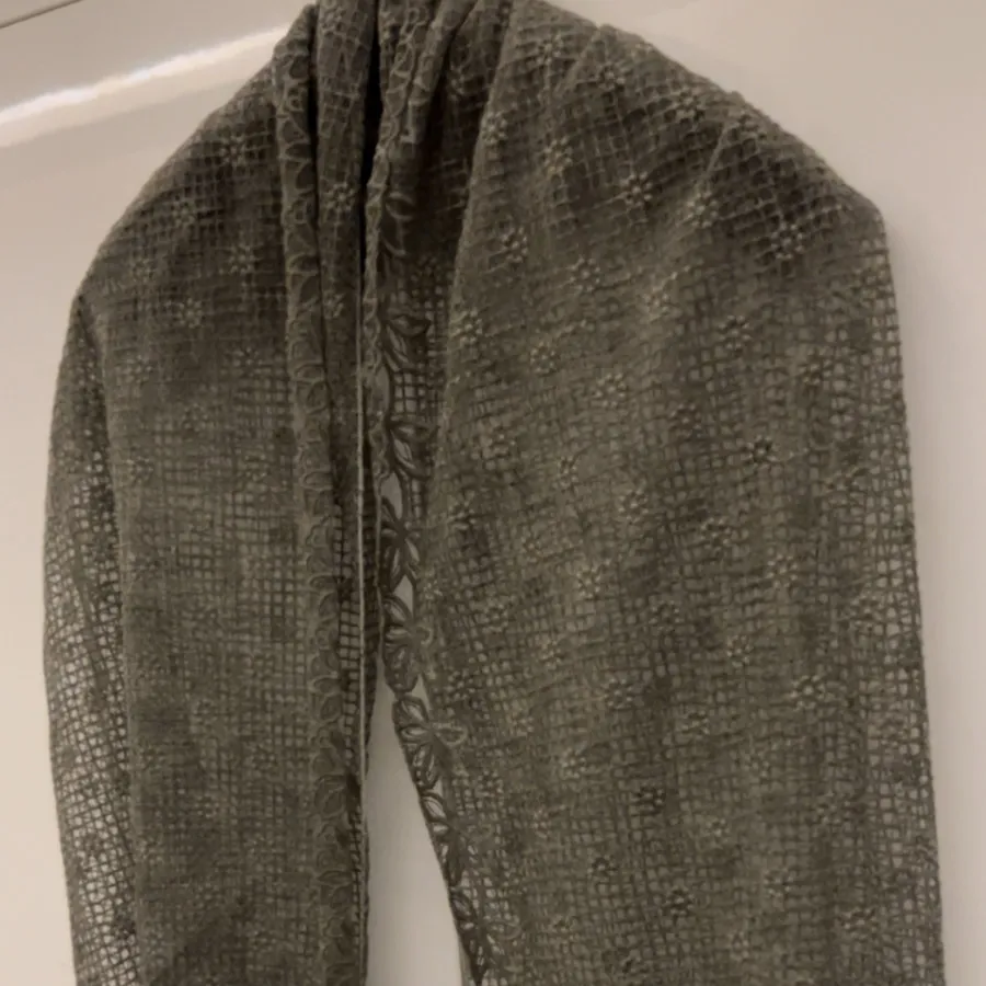 شال قلاب بافی خامه دوز