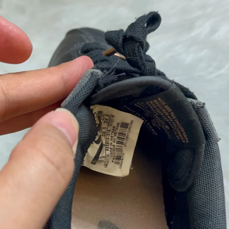 اسنیکرز اصل Nikeسایز 37