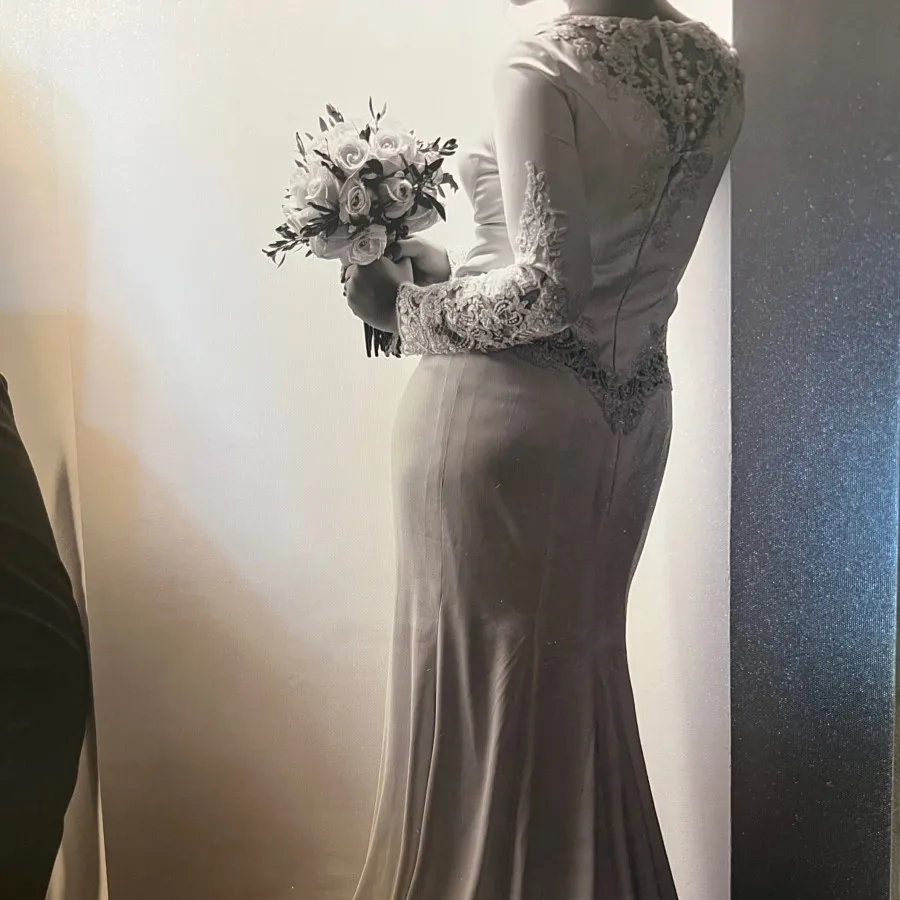 پیراهن عقد سفید مجلسی