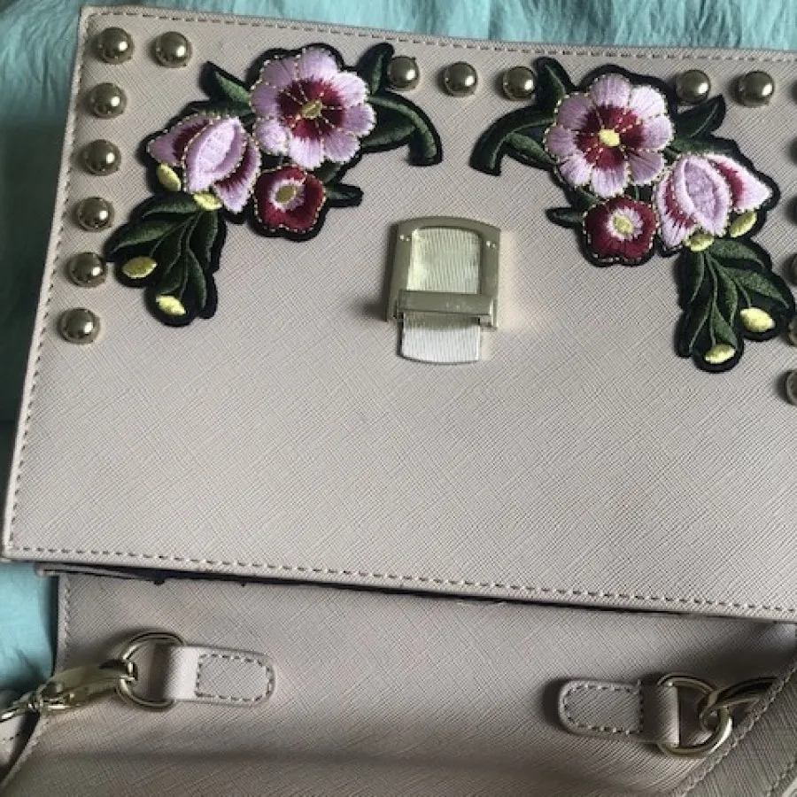 کیف کراس بادی مجسلی