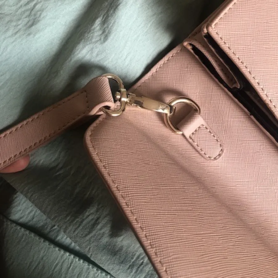 کیف کراس بادی مجسلی