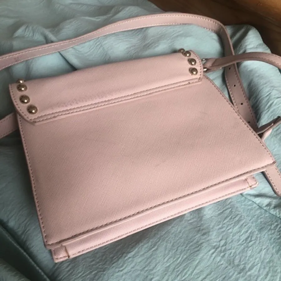 کیف کراس بادی مجسلی