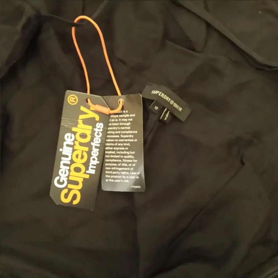 پیراهن مشکی کوتاه