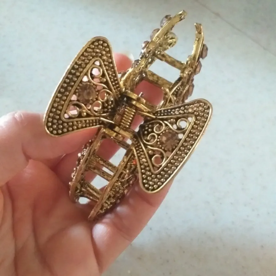 کلیپس فلزی نگین دار