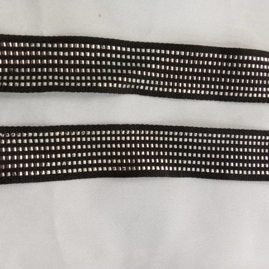 یراق نگین دار