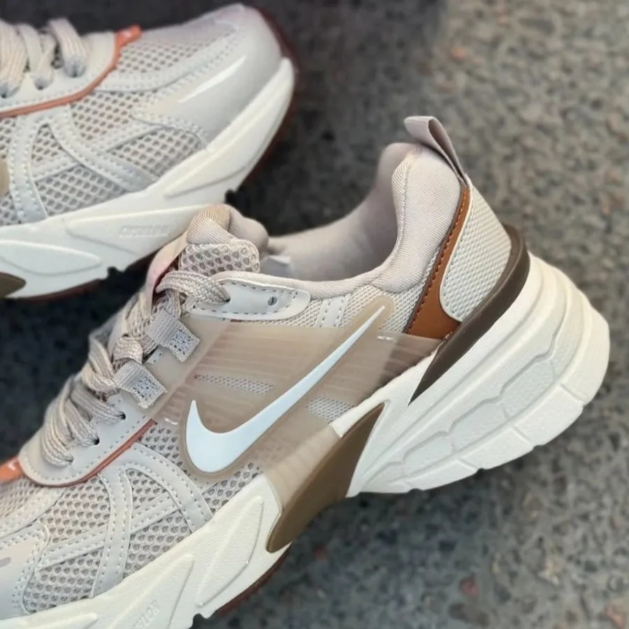 کتونی نایک v2k ویتنامی