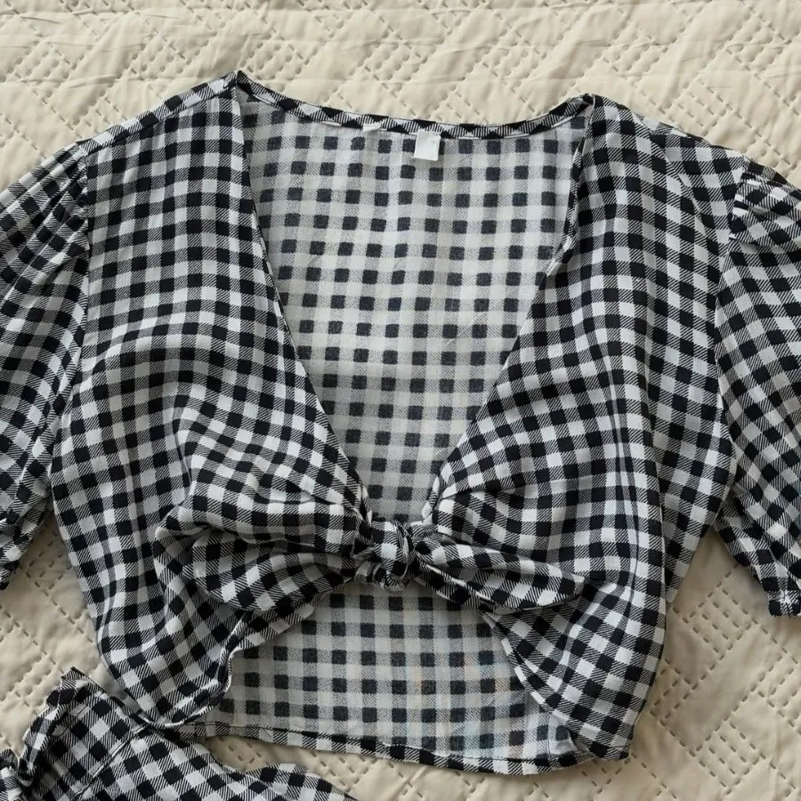 ست کراپ و شورتک