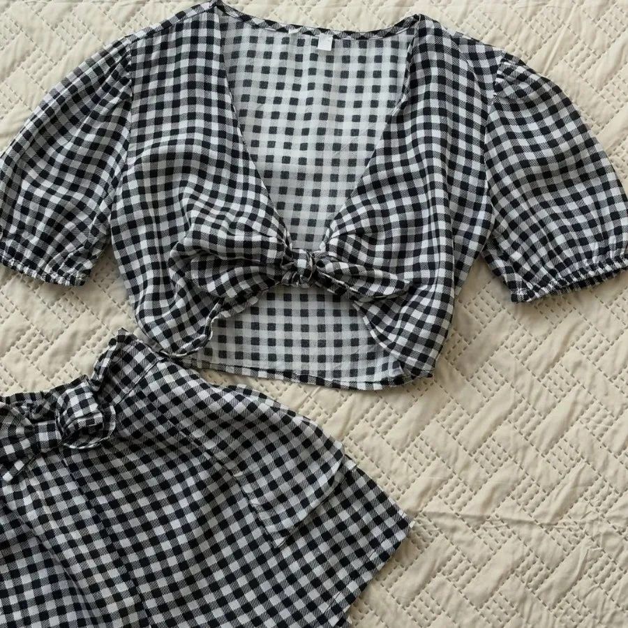 ست کراپ و شورتک