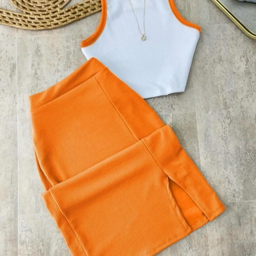 ست کراپ و دامن