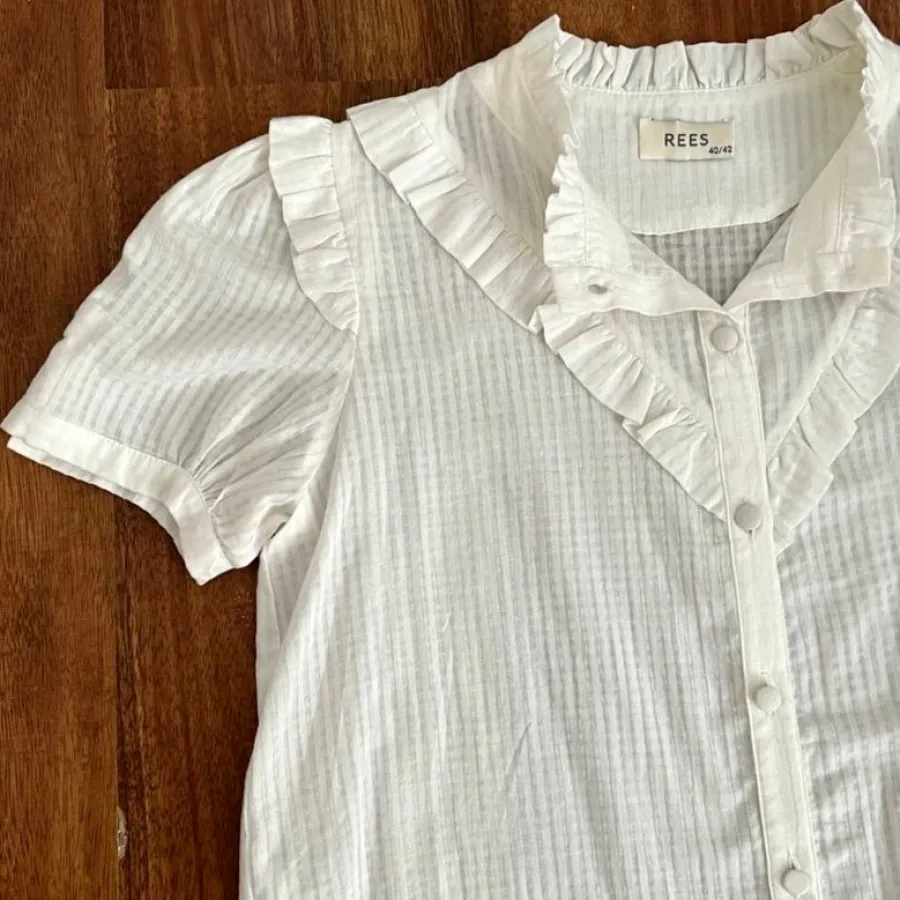 بلوز دکمه دار نخی