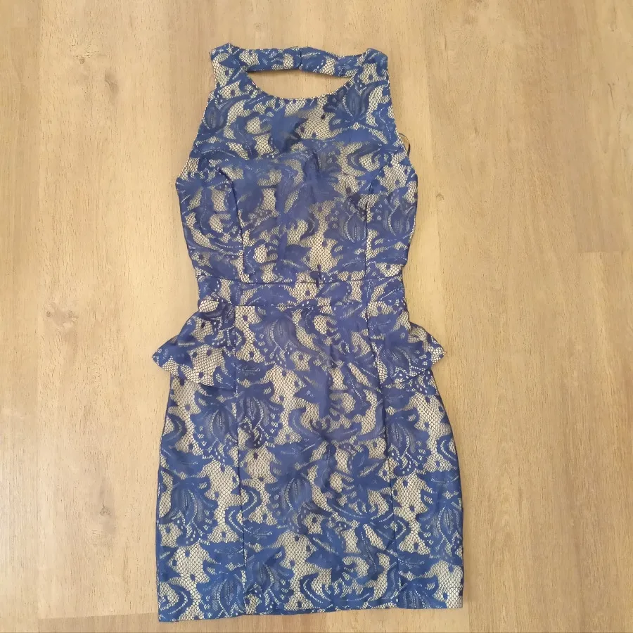 پیراهن مجلسی آبی توری