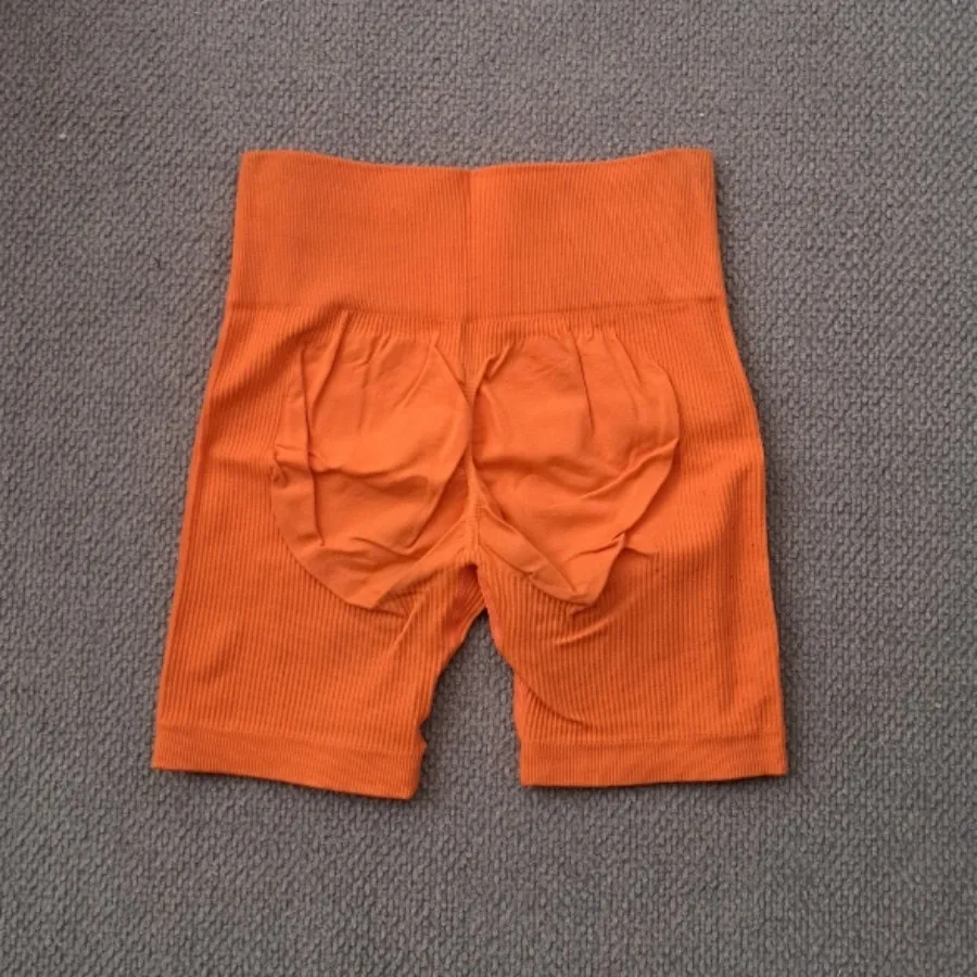 شورتک ورزشی