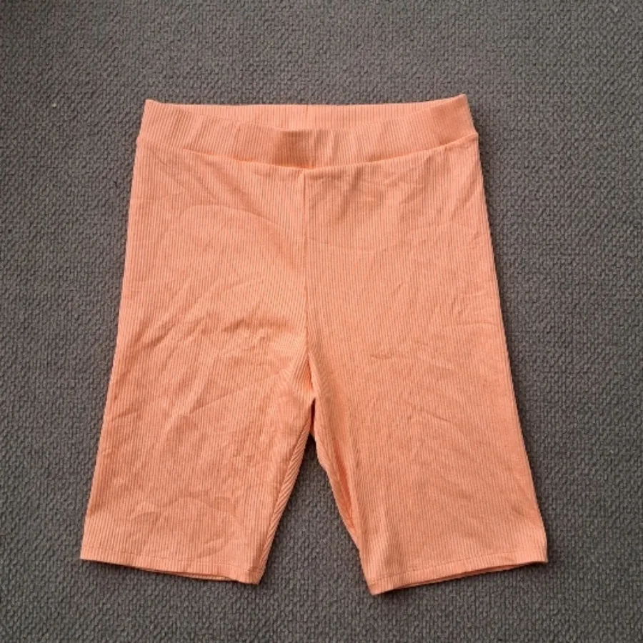 شورتک ورزشی خوشرنگ