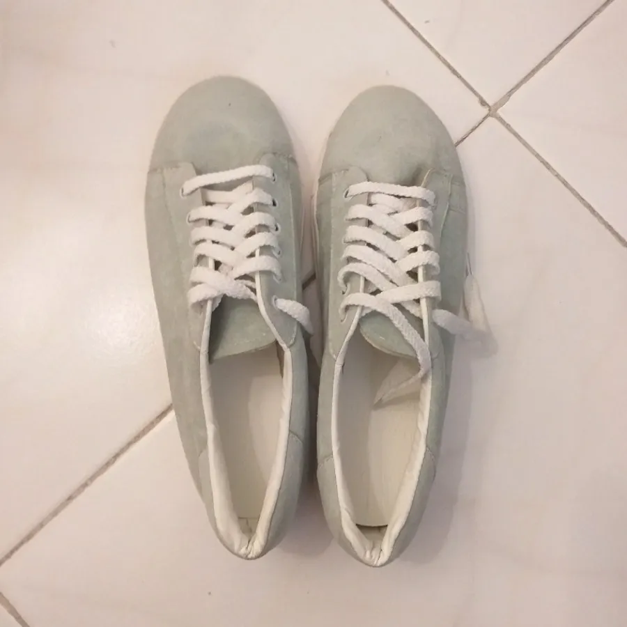 کفش کتونی اسپورت