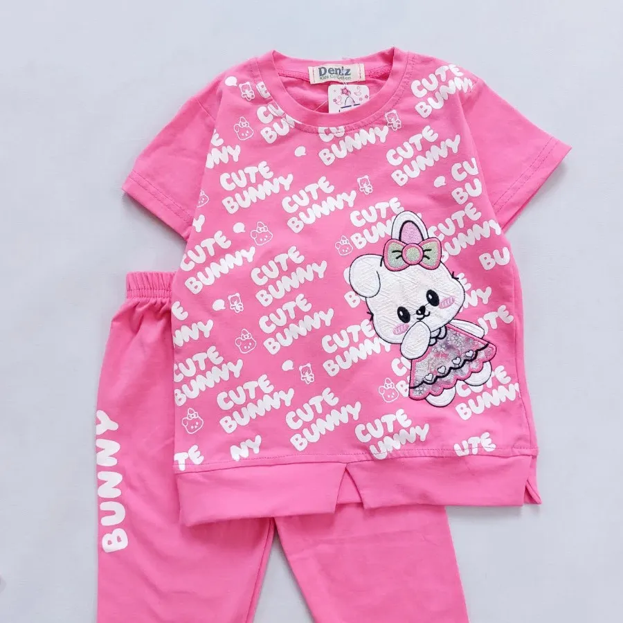 تیشرت شلوارک خرگوش و حروف