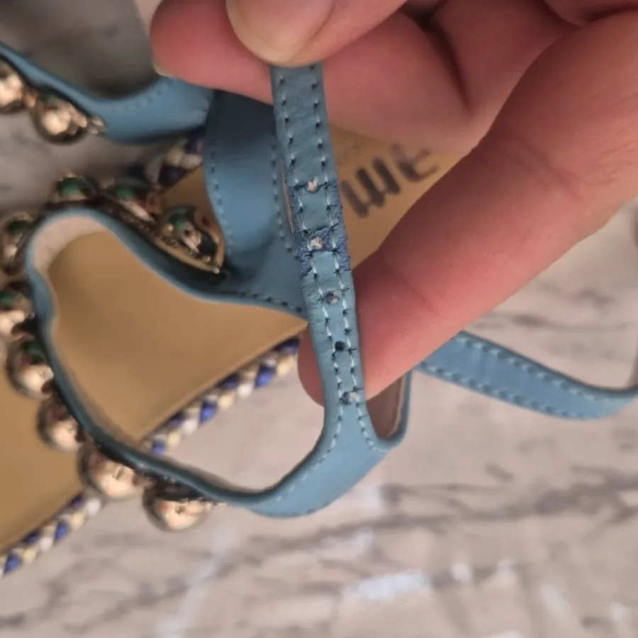 صندل سایز 37 بسیار شیک نو