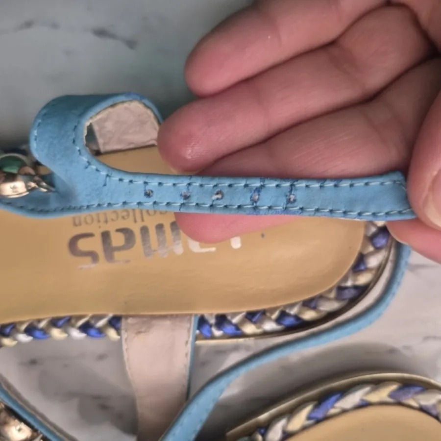 صندل سایز 37 بسیار شیک نو