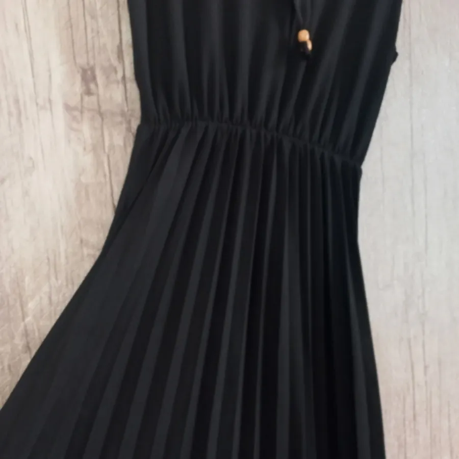 ساحلی مشکی پلیسه