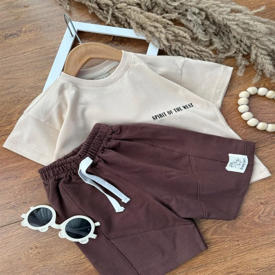 تیشرت شلوارک بچگانه